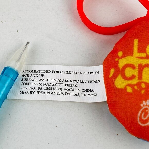 Chick-Fil-A 2019 Cow Artist Painter Plush Round Keychain Work Of Art Collectible - Picture 2 of 5